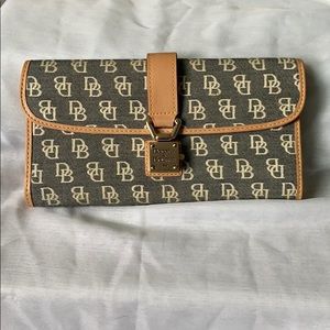 Dooney & Bourke Signature Checkbook Wallet